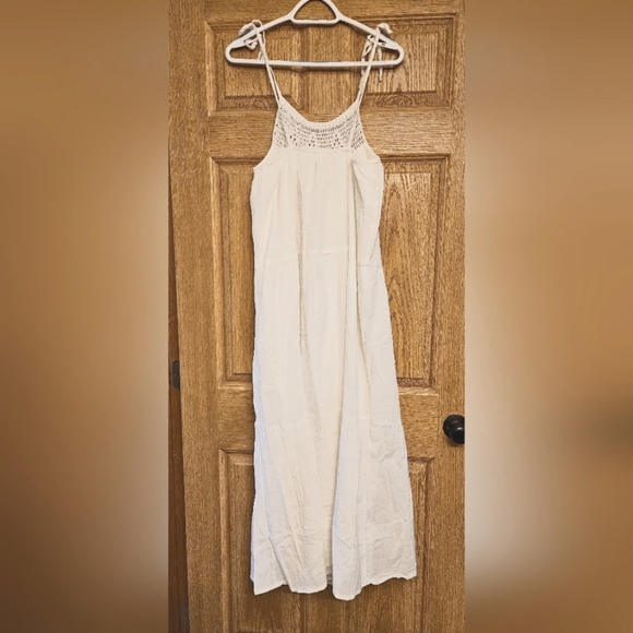 NWT Mango Full length lined linen dress with tie straps and crochet neck line. S - Picture 3 of 8